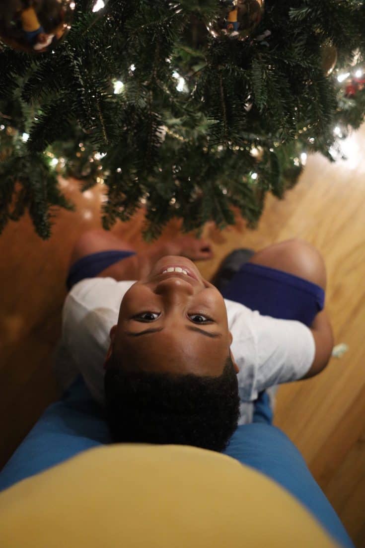 How to Take Beautiful Christmas Tree Photos