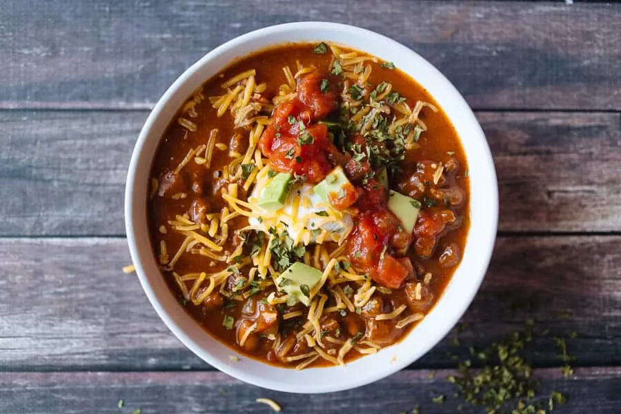  Easy chili recipe with avocados, tomatoes, cheese