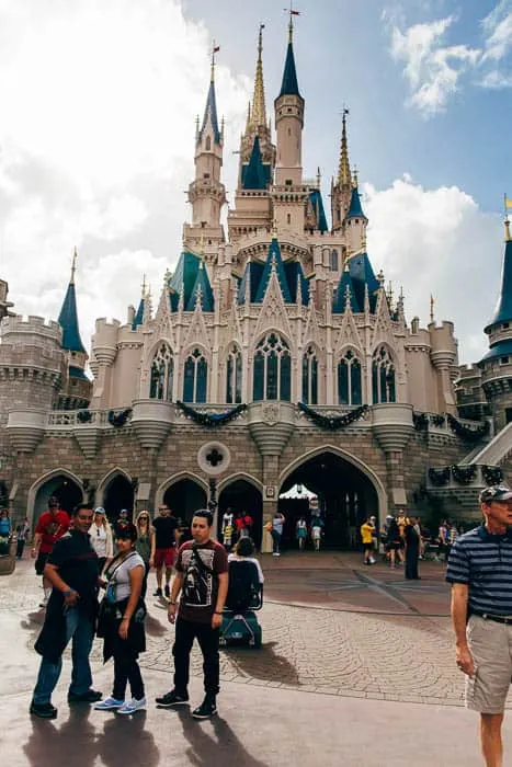 cinderella's castle magic kingdom