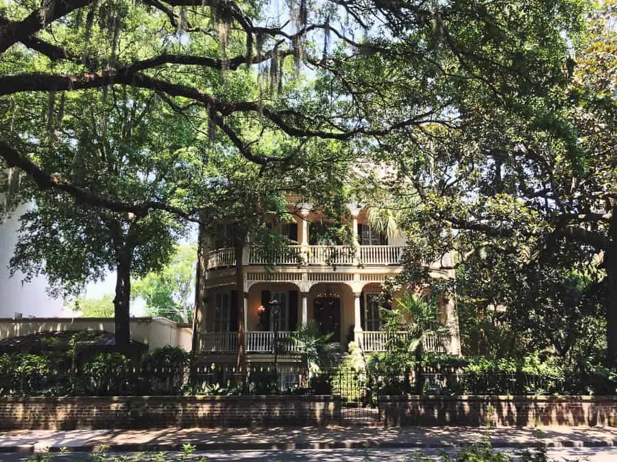 Beautiful houses in Savannah, georgia