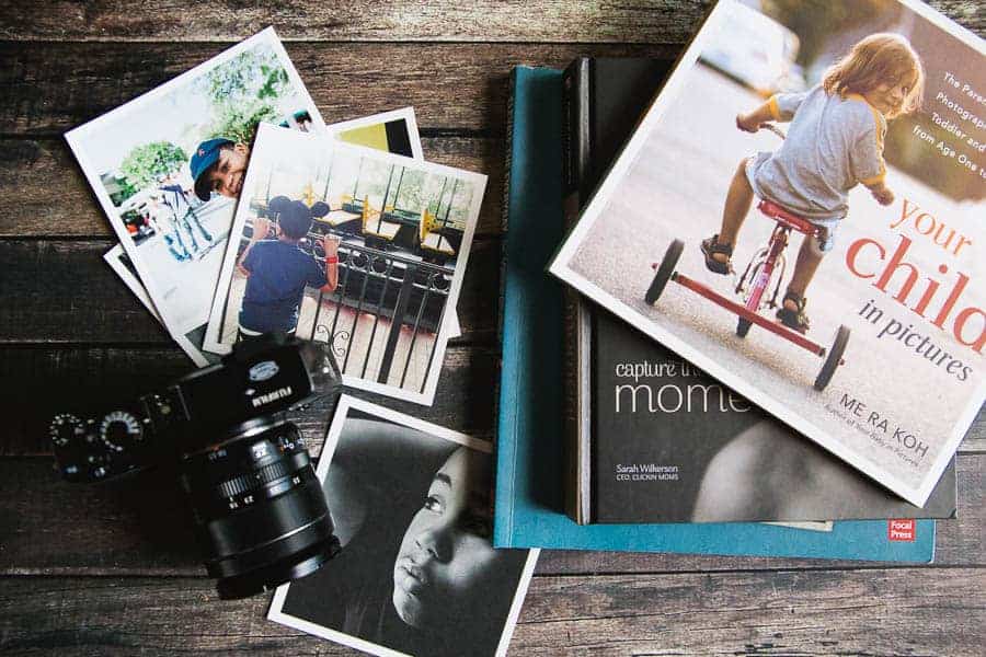 Check out these 5 best photography books for moms that will help you to take better photos of your kids!