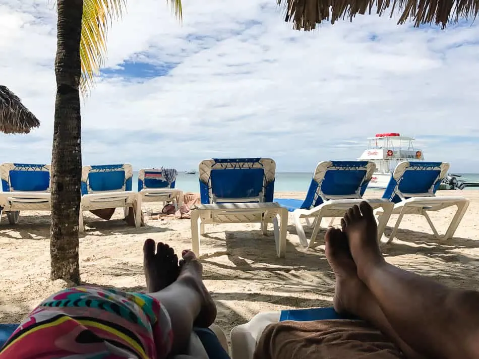couples-at-beaches-negril-10