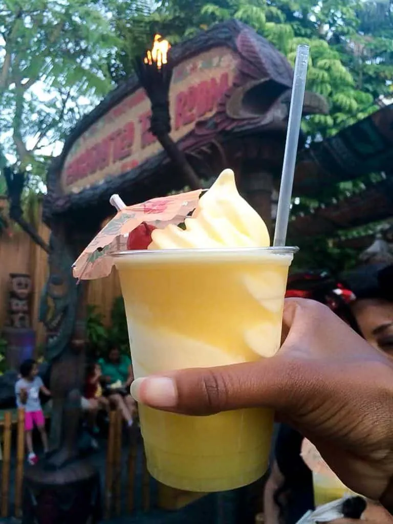  eat gluten free at disney world with a dole whip