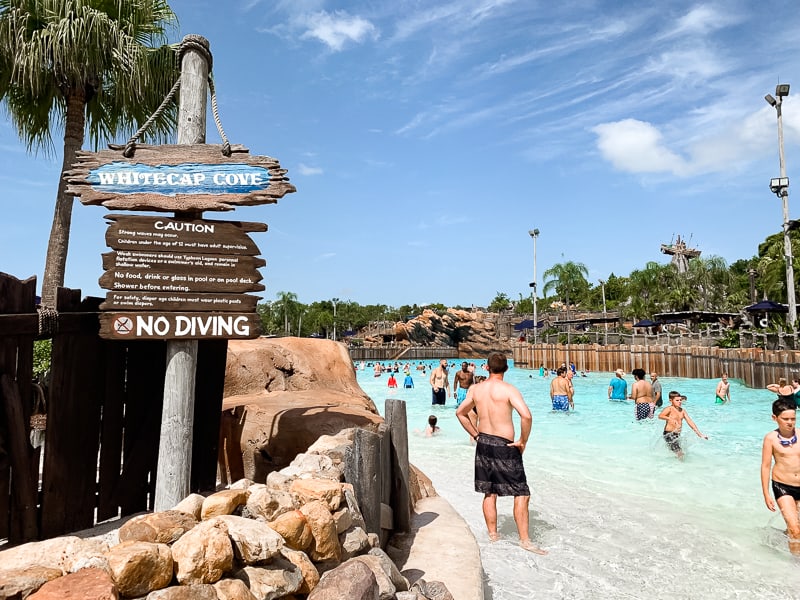 typhoon lagoon wave pool