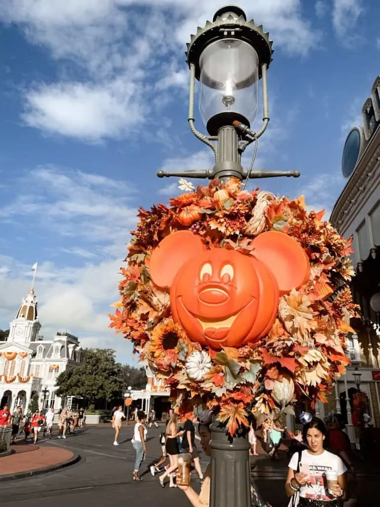pumpkin decorations at Walt Disney in the fall.