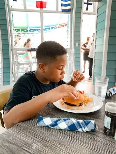 gluten free burger at beaches turks and caicos