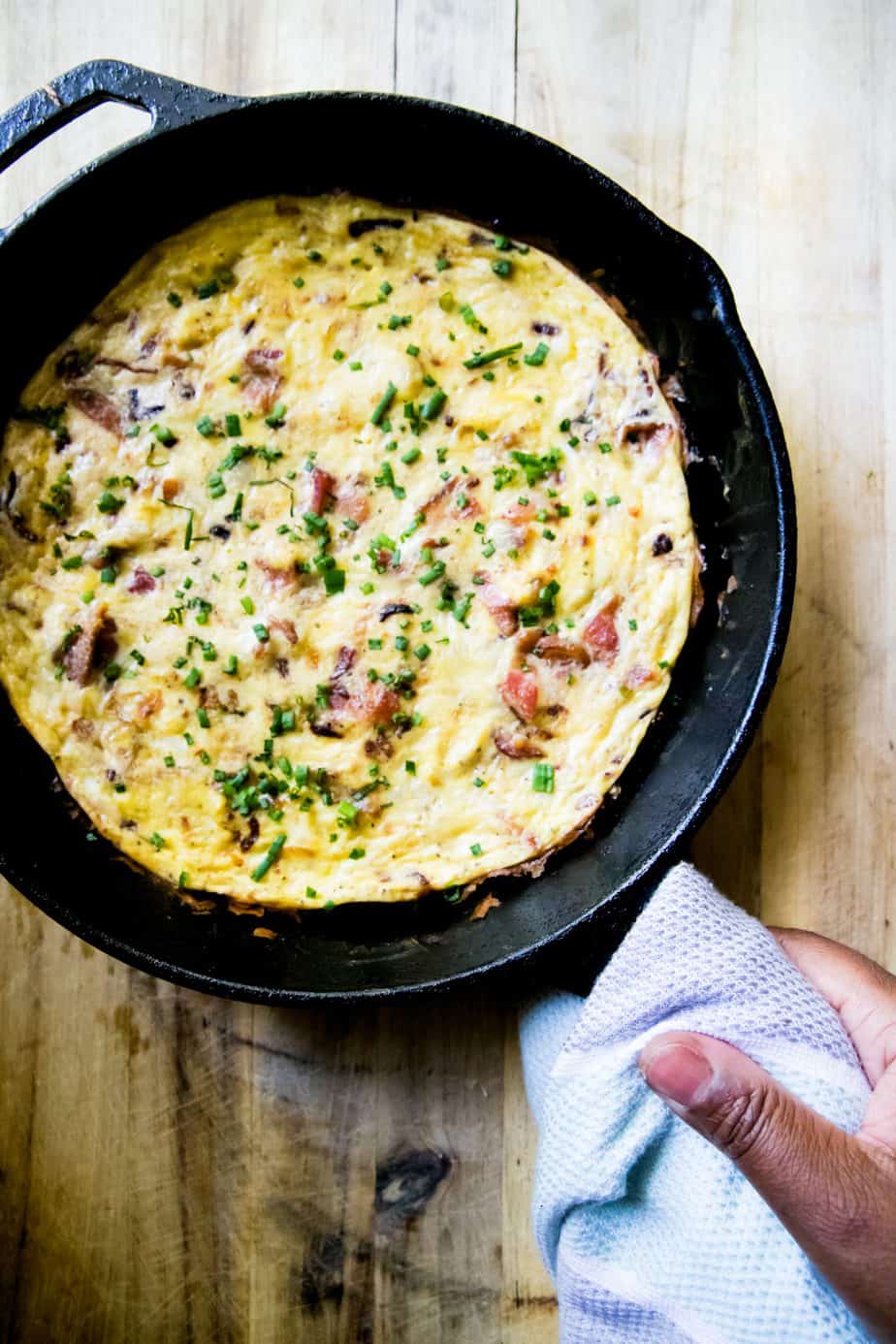 crustless quiche lorraine in a cast ion skillet