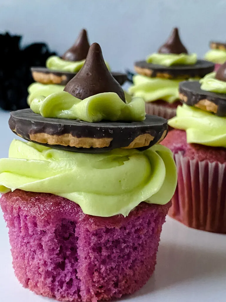 witches hat cupcakes