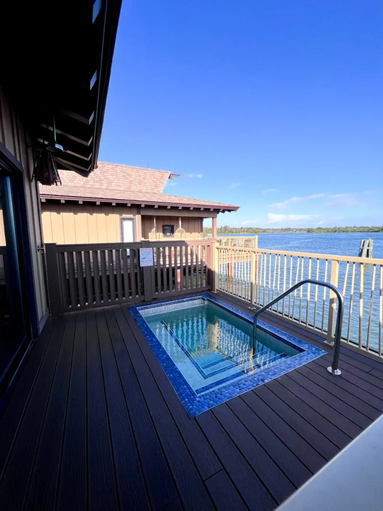 plunge pool on deck of polynesian bungalows 